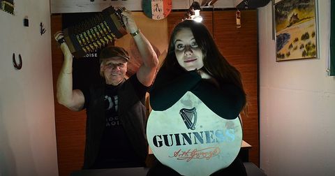 Irish-Folk-Band aus Bayern bei einem Live-Auftritt