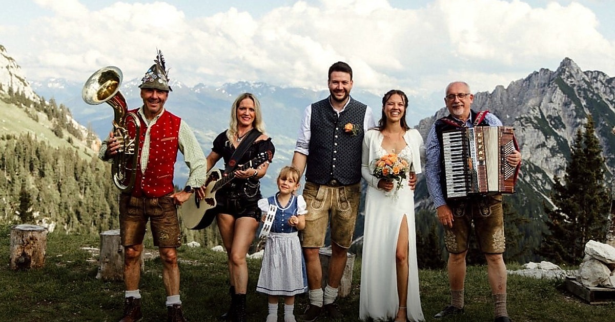 Party- und Oktoberfestband aus München bei einem Live-Auftritt