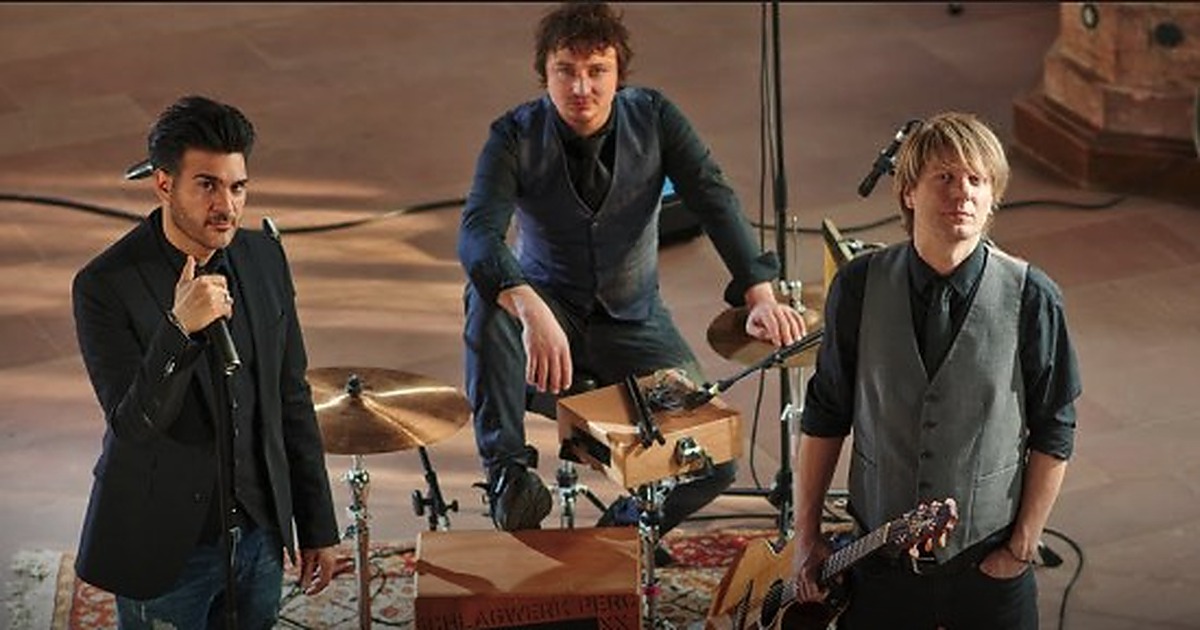 Partyband aus Frankfurt am Main bei einem Live-Auftritt