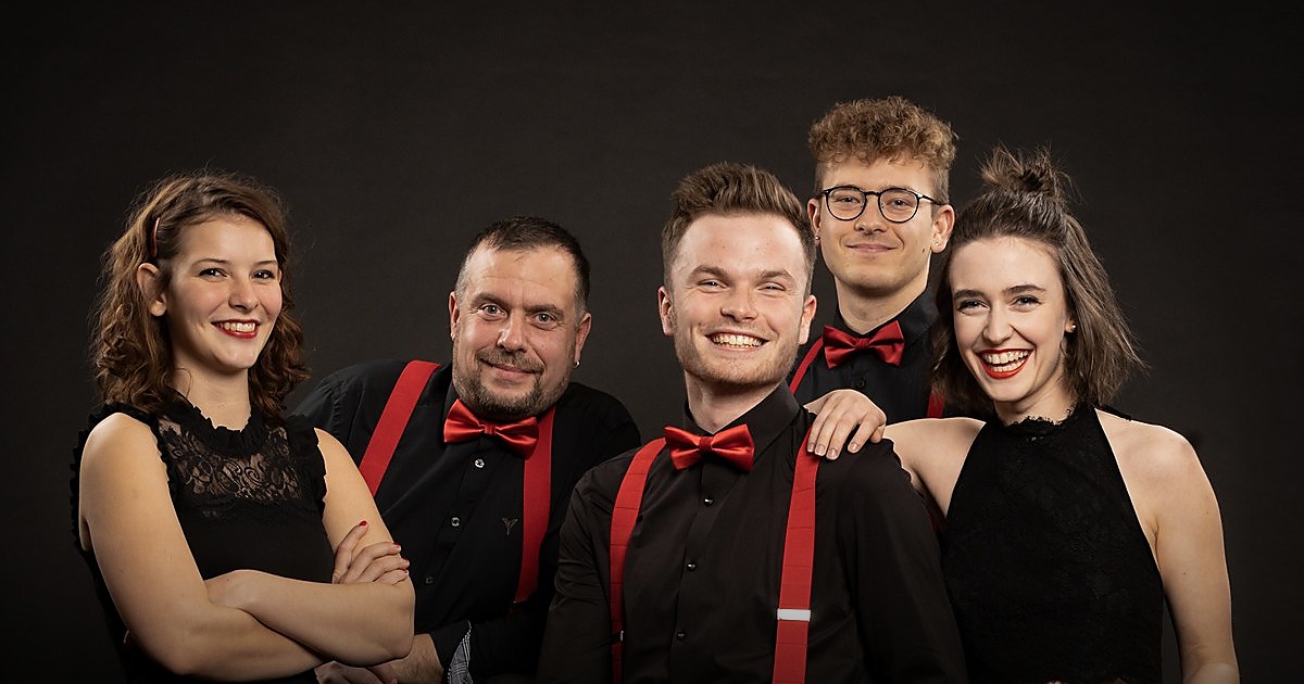 Partyband in voller Besetzung