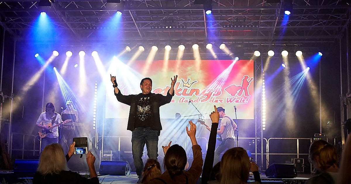 Pop-Rock-Band aus Dortmund bei einem Live-Auftritt