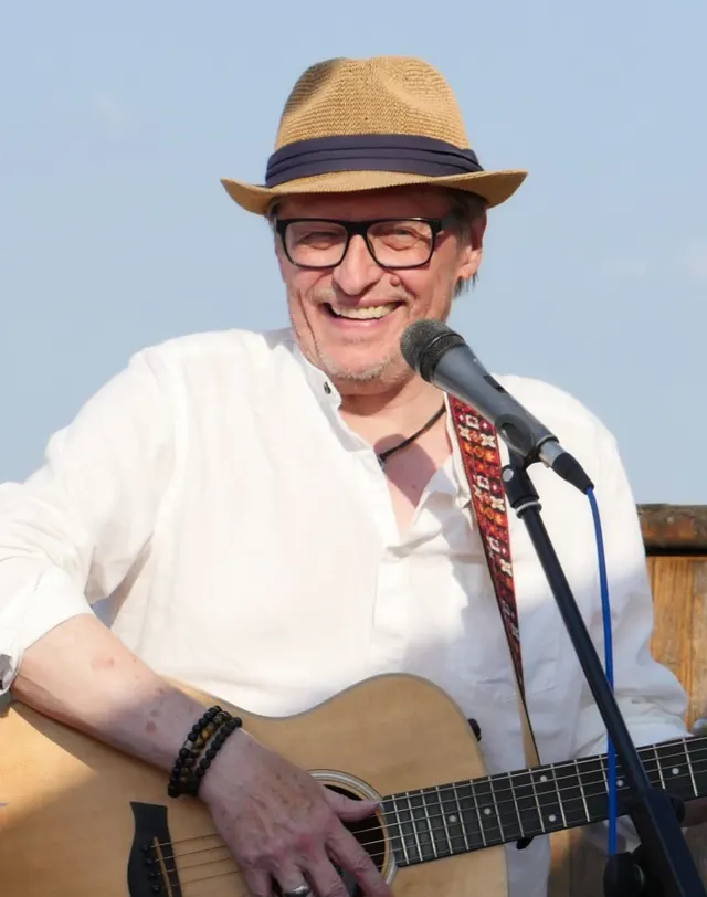 Unplugged-Alleinunterhalter aus Fürth