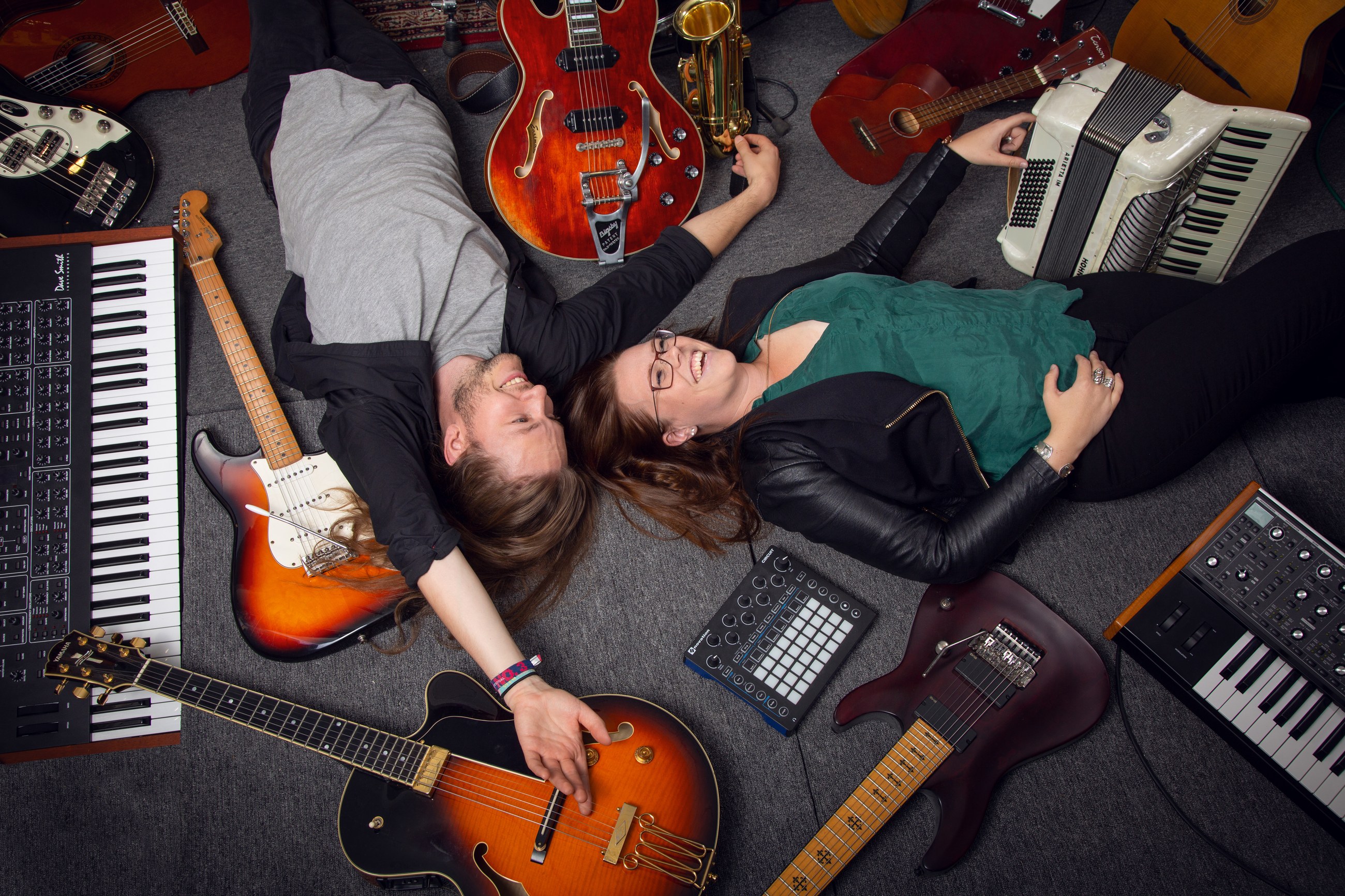 Akustik-Duo für Firmenfeiern, Hochzeiten, Geburtstage und Trauerfeiern, von Untermalung bis Party-Main-Act