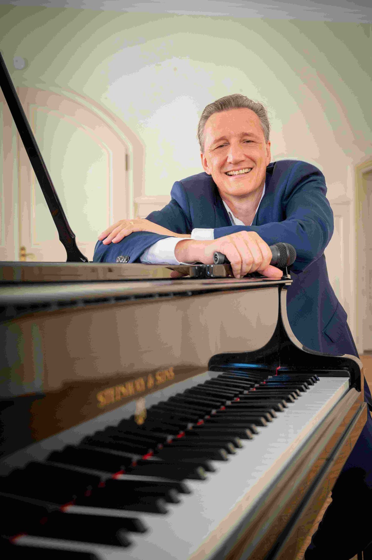 Solo Barmusik Piano & Vocals aus München – bis zu 6 Stunden musikalische Begleitung & Entertainment