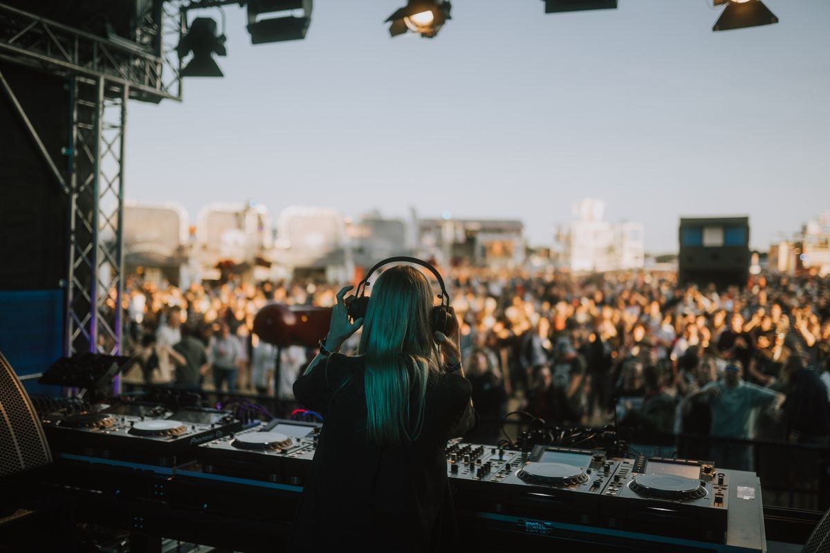 House-DJane aus Hamburg