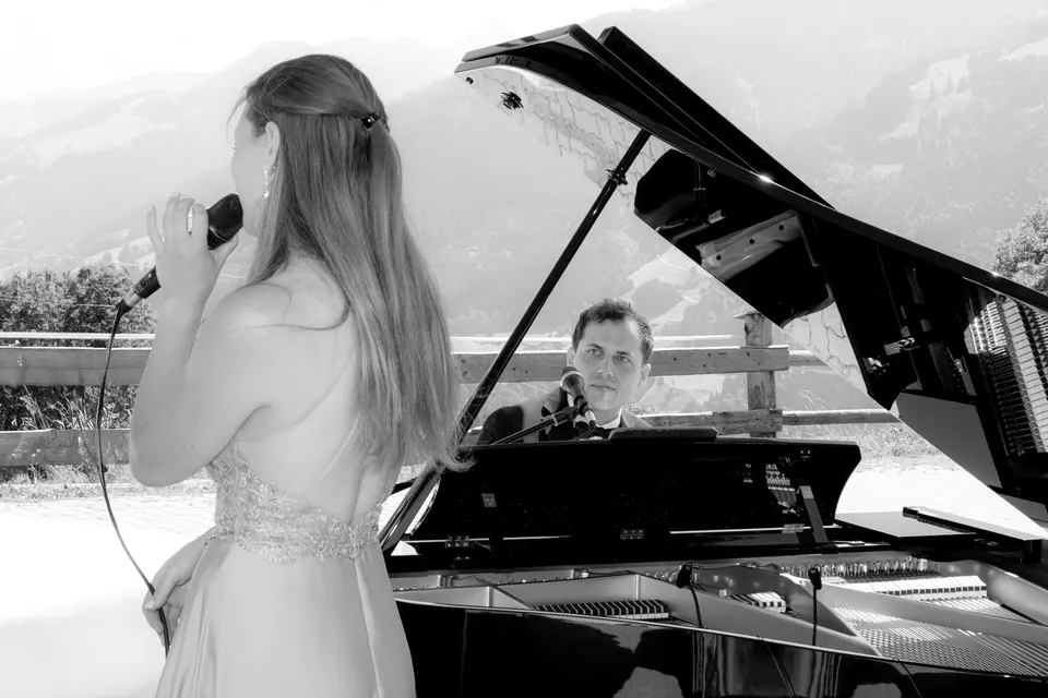 Duo Gesang & Piano aus München für Trauung und Dinner