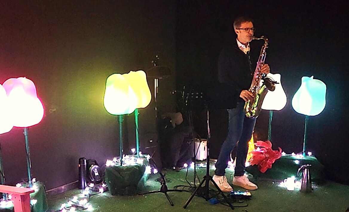 Live-Saxophon