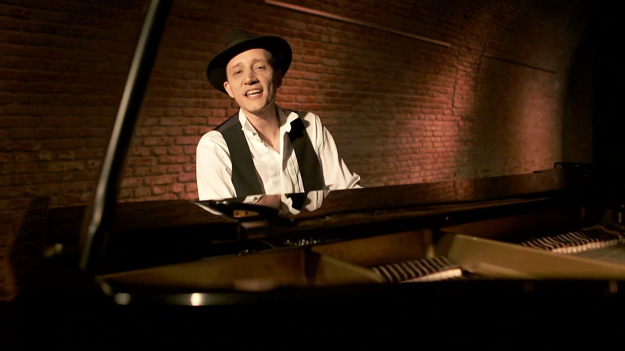Solo Barmusik Piano & Vocals aus München – bis zu 6 Stunden musikalische Begleitung & Entertainment